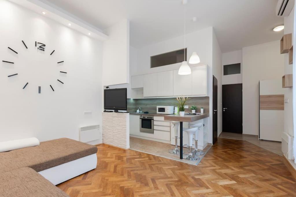 Szent Istvan Ter 4 Next To Basilica A 1 Bedroom Budapesta Exterior foto