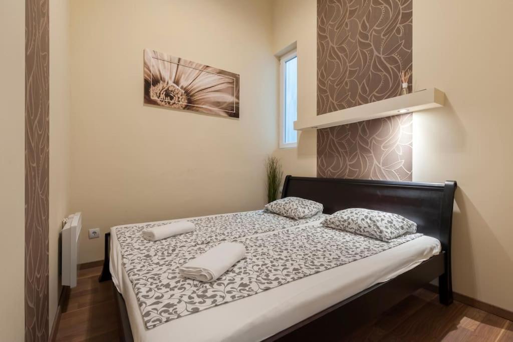 Szent Istvan Ter 4 Next To Basilica A 1 Bedroom Budapesta Exterior foto
